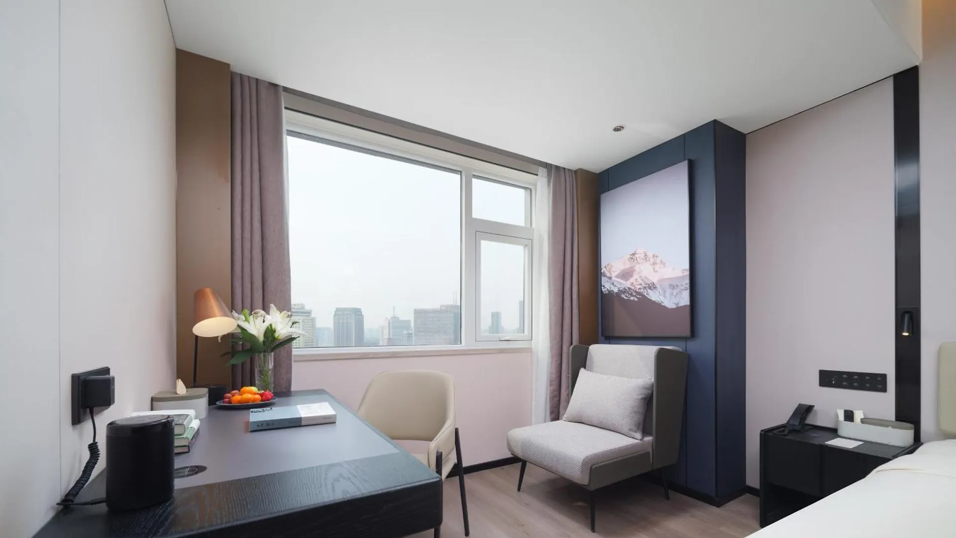 Atour Hotel Zhengzhou Erqi Plaza David City